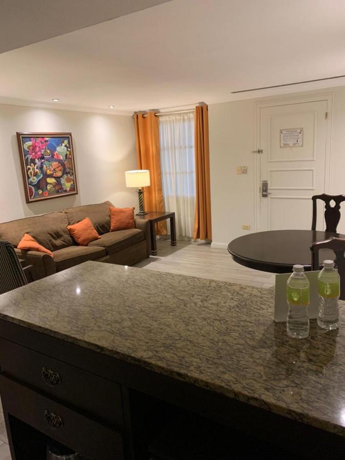 Rose Hotel 蒙特雷 外观 照片