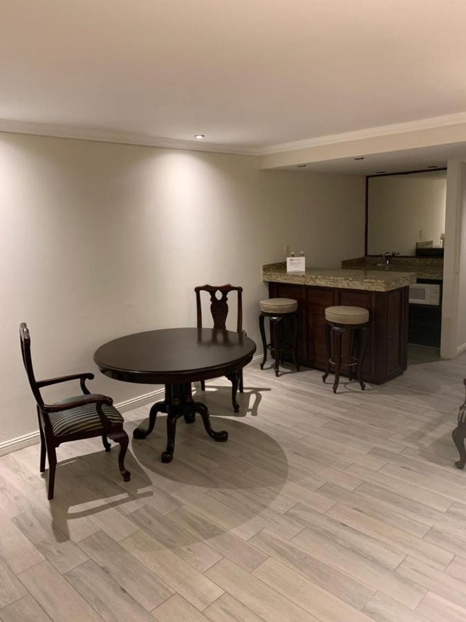Rose Hotel 蒙特雷 外观 照片