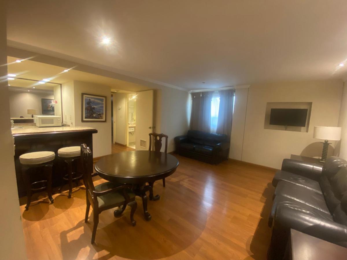 Rose Hotel 蒙特雷 外观 照片