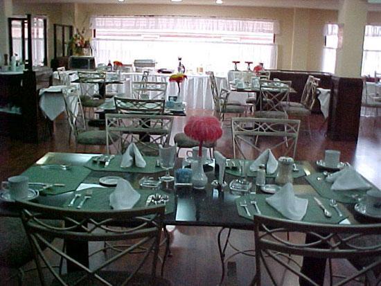 Rose Hotel 蒙特雷 餐厅 照片